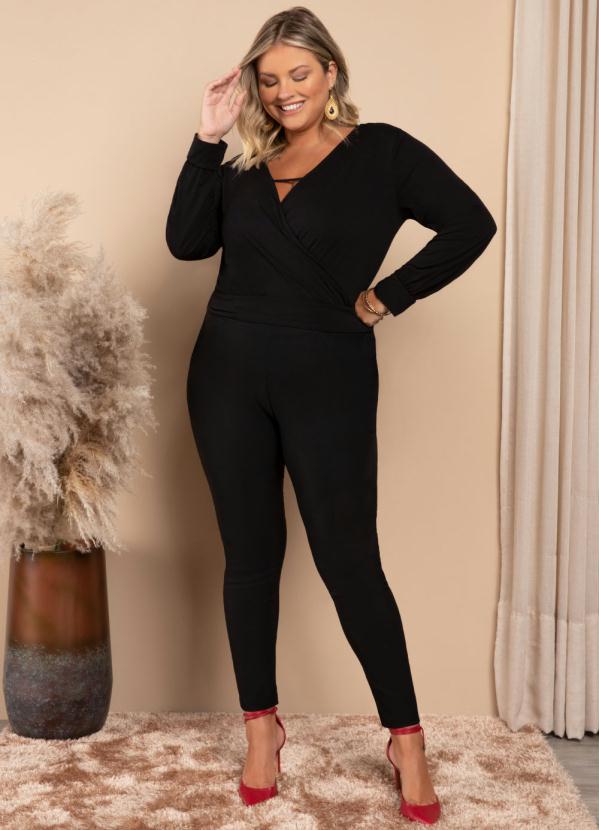 Quintess - Calça Preta Ajustada com Elastico na Cintura 9