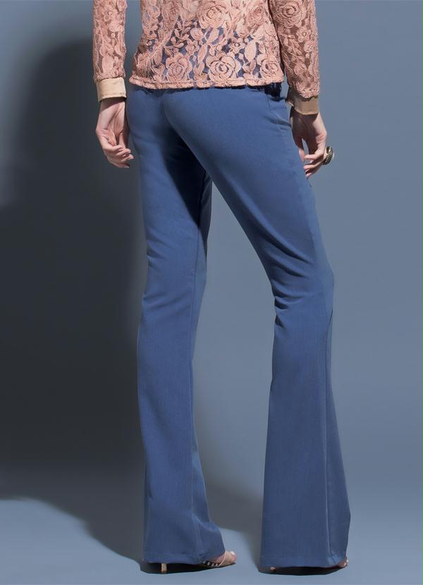 Multimarcas - Calça Flare em Crepe Azul 2