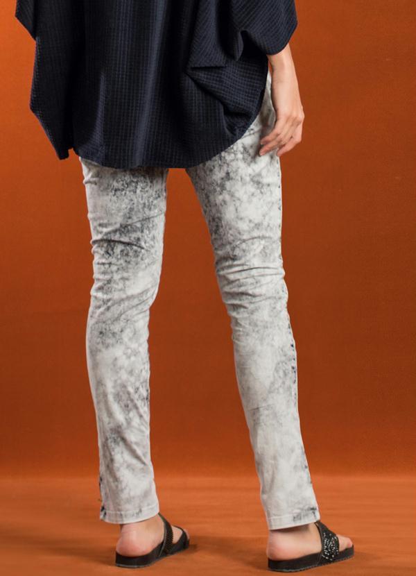 Quintess - Calça Skinny Efeito Marmorizado 2