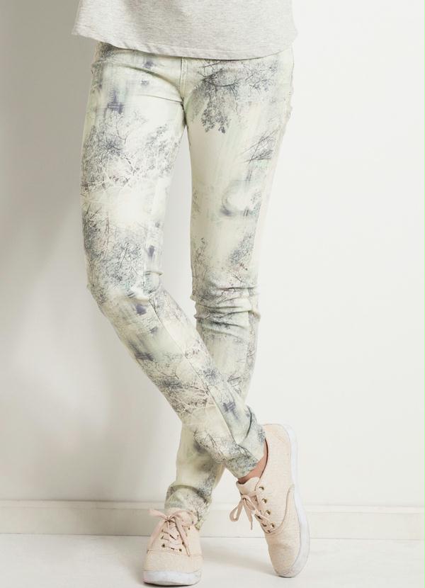 Quintess - Calça Skinny Estampa Floresta