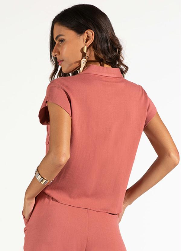 Doce Trama - Camisa em Plano Viscose com Elastano Canela 2