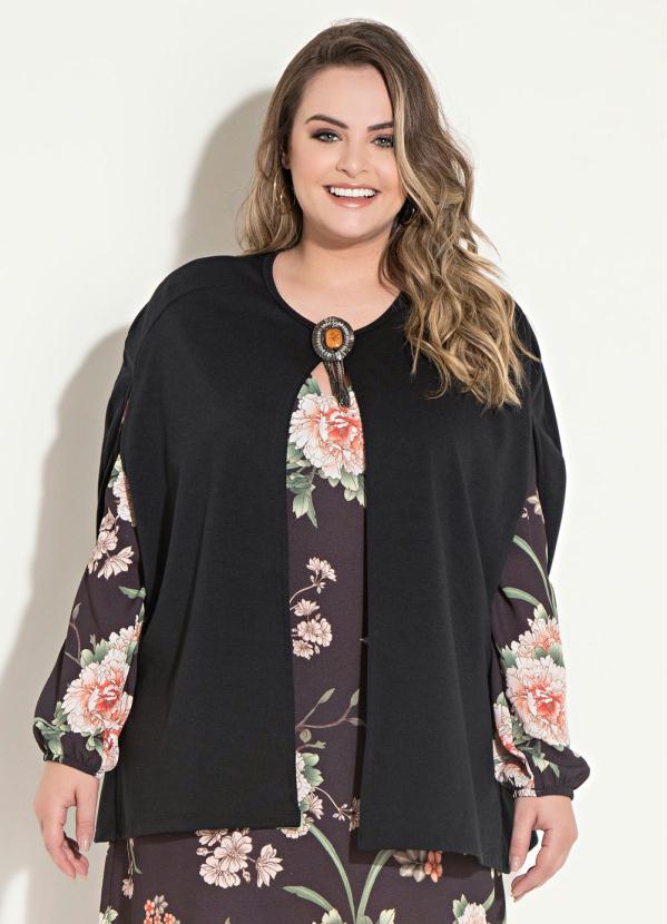 Quintess - Capa Quintess Preto com Broche 5