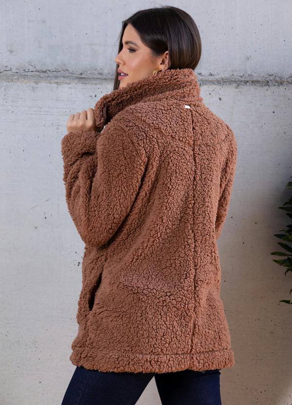 Quintess - Casaco Teddy Marrom com Pelúcia Dupla 2