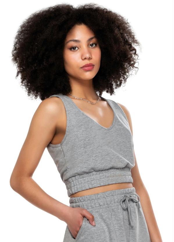 Enfim - Blusa Cinza Cropped em Moletom