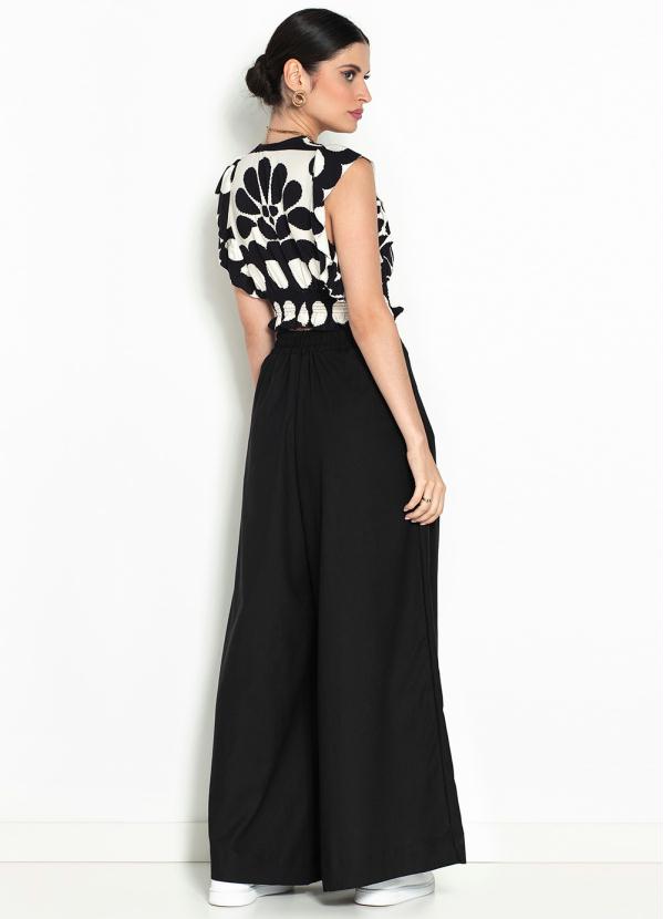 Farm - Blusa Croppe de Viscose Palermo Preto 4