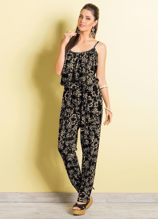 Moda Pop - Macacão de Alças Estampado