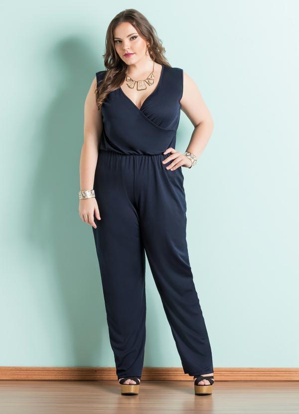 Marguerite - Macacão Decote Transpassado Marinho Plus Size