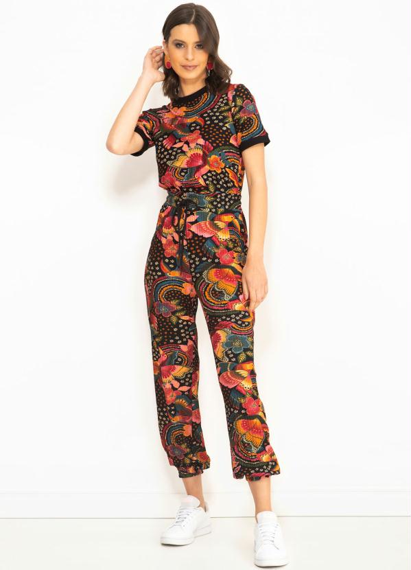 Farm - Macacão Canelado Estampa Borbotuka Preto