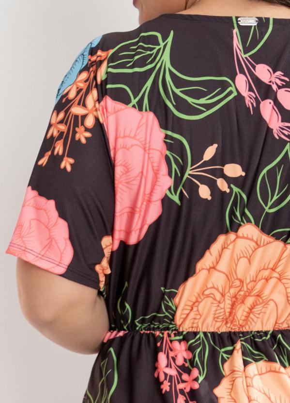 Quintess - Macacão Floral Barrado Preto em Malha Fria 7