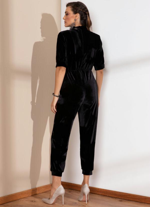 Quintess - Macacão Longo Preto em Veludo com Bolsos 2