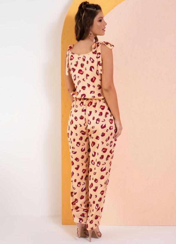 Outlet - Macacão Onça Laranja Laço nas Alças e Bolsos 2