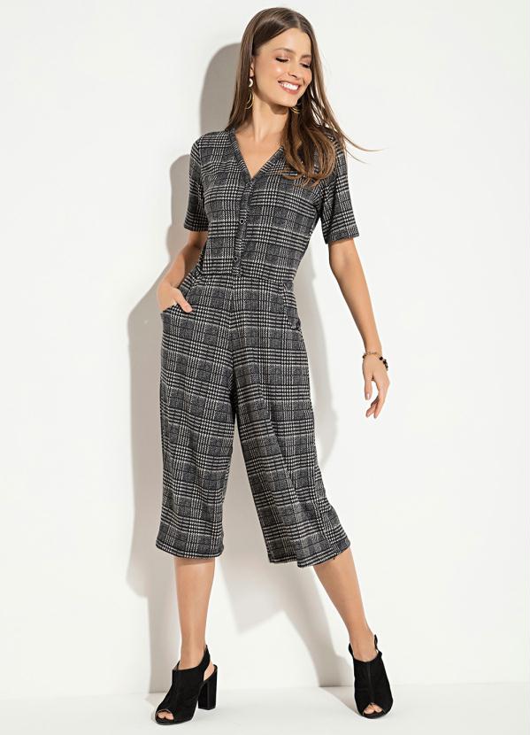 Quintess - Macacão Quintess Xadrez com Bolsos