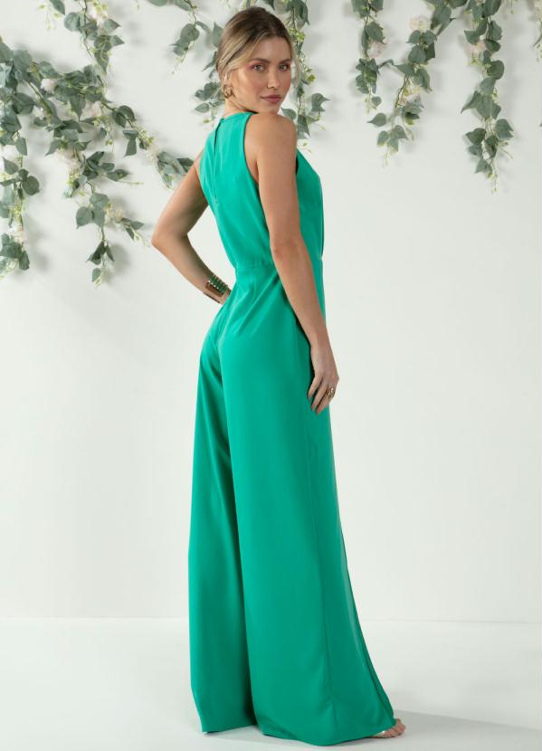 Quintess - Macacão Verde Decote Halter com Fendas Frontais 2