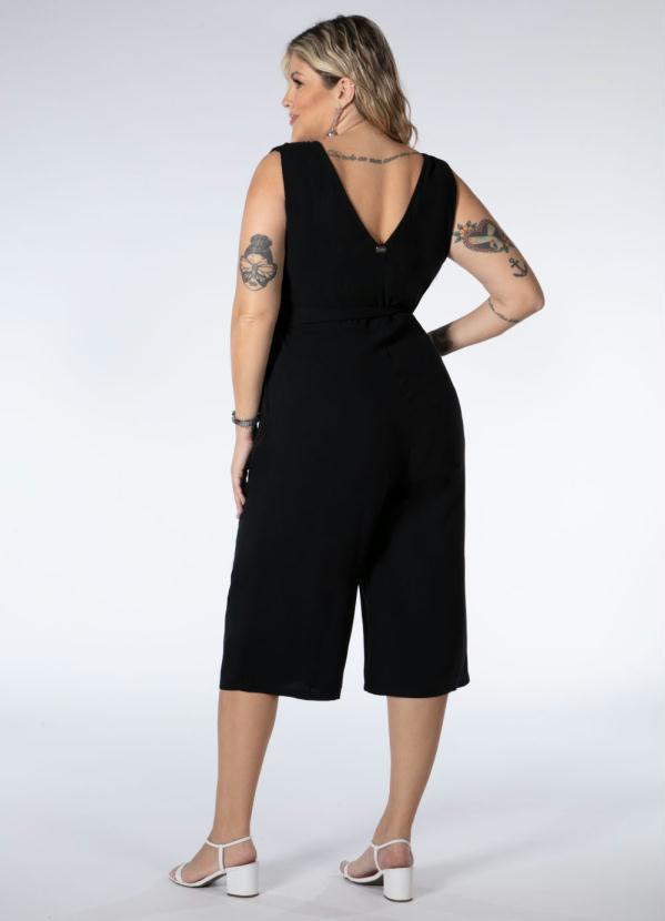 Quintess - Macacão Decote em V Preto 4