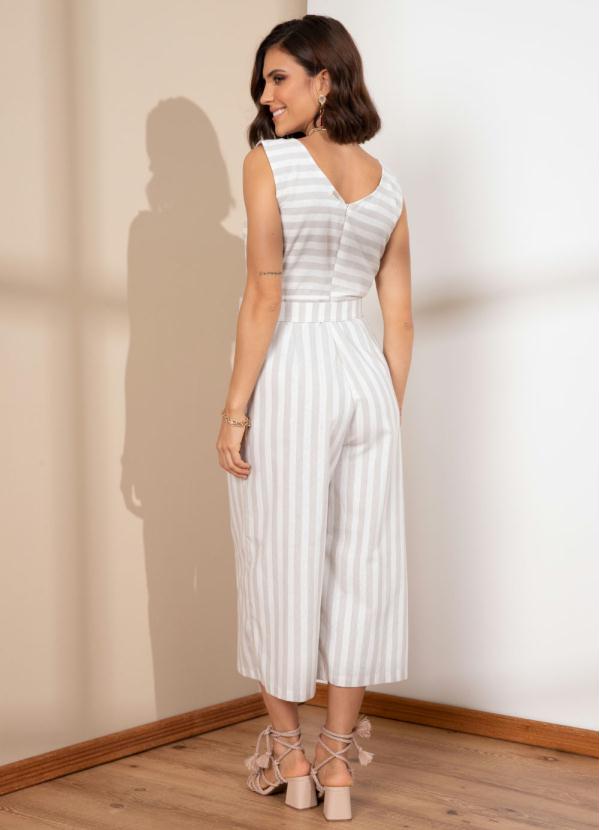 Quintess - Macacão Pantacourt Listras Bege com Cinto 3