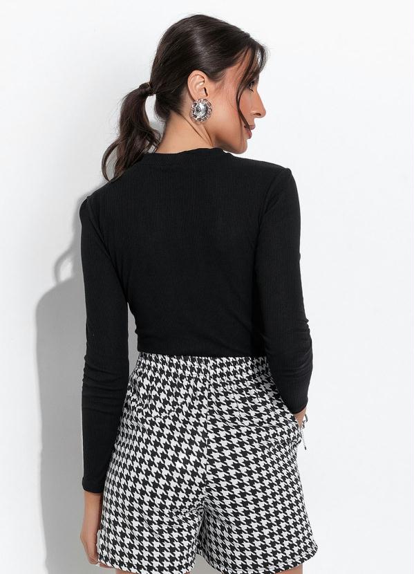 Moda Pop - Blusa Preto em Canelado 2