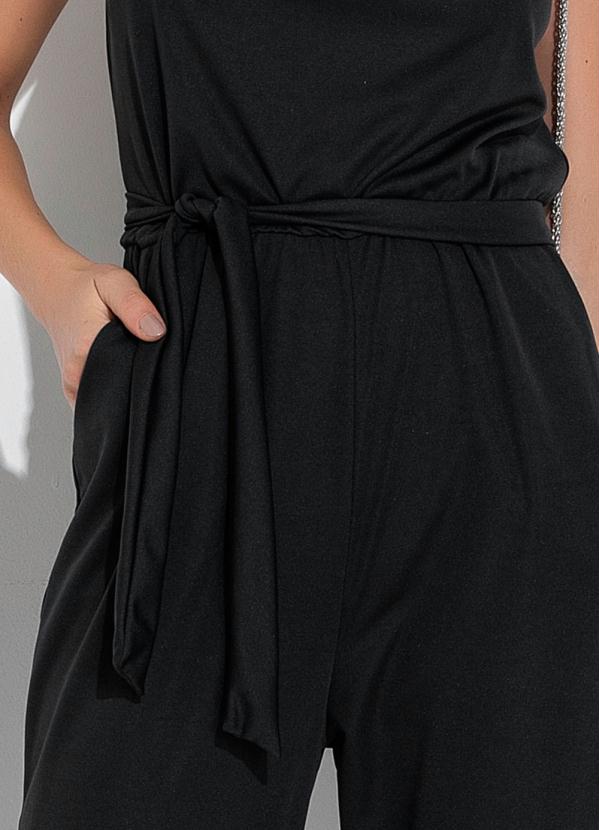 Moda Pop - Macacão Preto em Malha 3