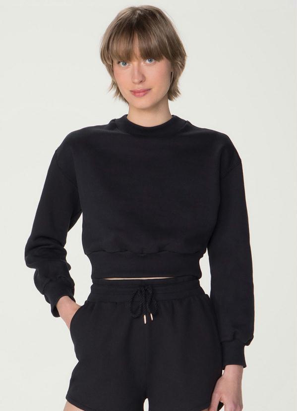Hering - Blusão Moletom Feminino Cropped em Algodão Preto