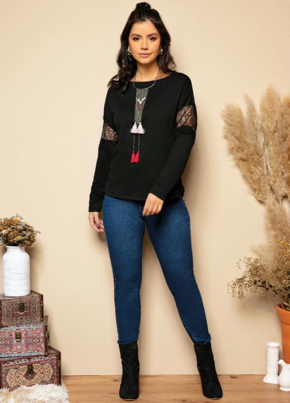 Quintess - Casaco de Moletinho Preto com Renda nas Mangas 3
