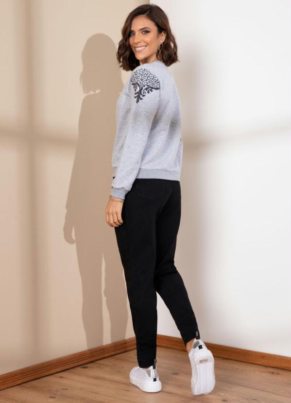 Quintess - Casaco Moletom Mescla com Bordado nos Ombros 4