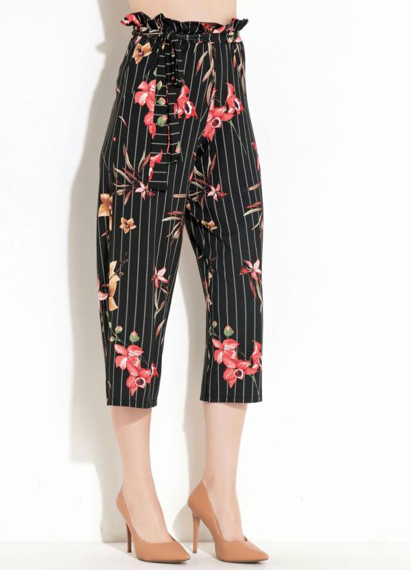 Quintess - Calça Clochard Listrada Preto com Bolsos