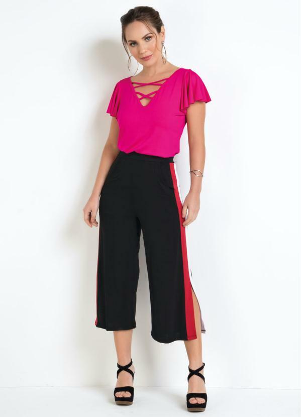 D`news - Calça Pantacourt com Fenda e Recortes Preta 5