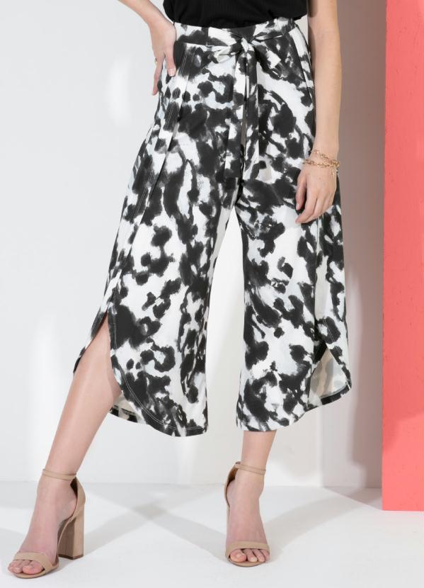 Quintess - Calça Saia Manchas com Laterais Transpassadas