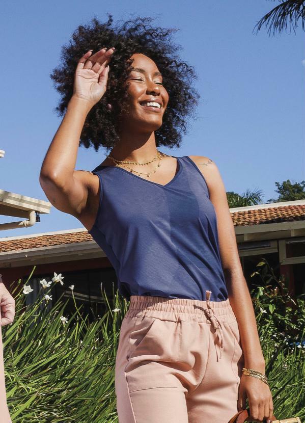 Cativa - Blusa Estampada sem Manga com Decote V Azul