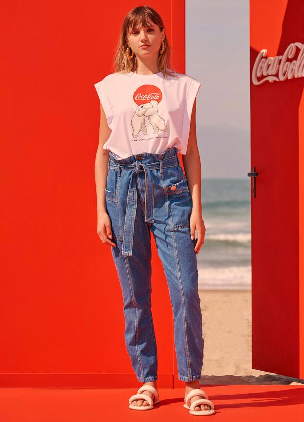 Coca Cola - Camiseta Muscle Tee Malha Estampada Branca 3