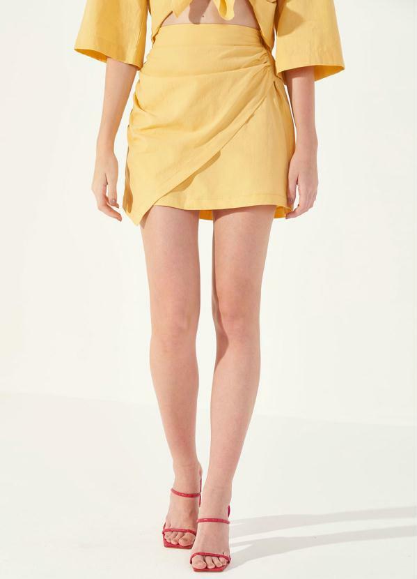 Colcci - Saia Curta de Tricoline Amarela