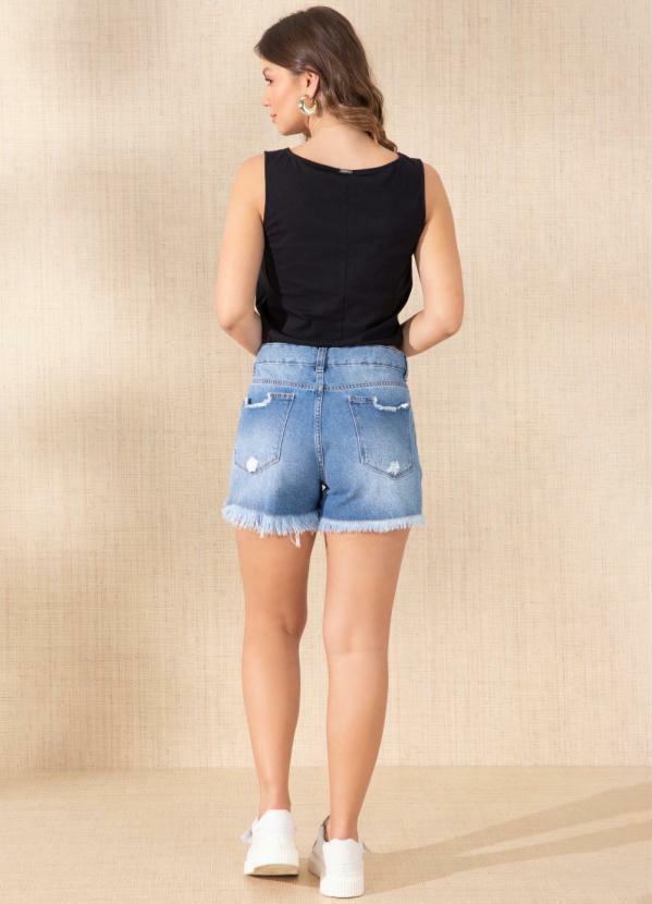Quintess - Shorts Jeans Azul Claro com Bordado 4
