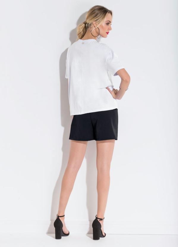 Quintess - Shorts Clochard com Prega e Faixa Preto Quintess 4