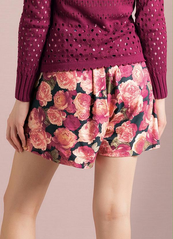 Quintess - Short Amplo Estampa de Rosas 2