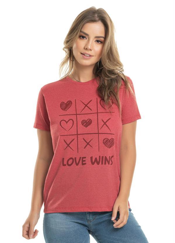 Up Close - T-Shirt Love Wins Vermelho