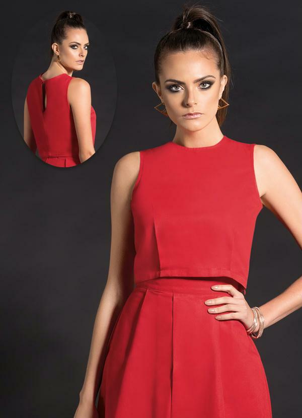 Quintess - Top Cropped sem Mangas Vermelho