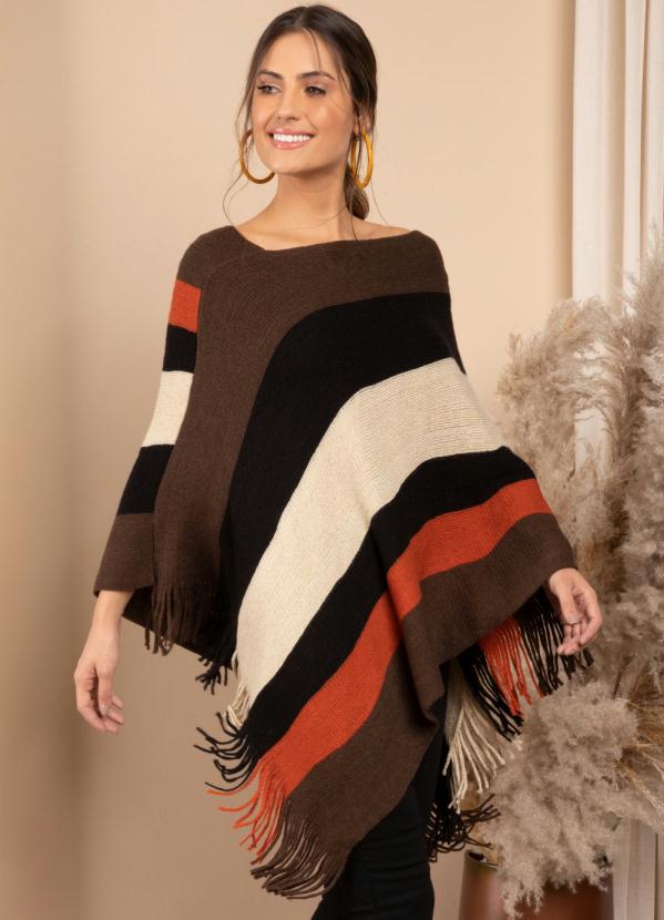 Quintess - Poncho em Tricô Listrado com Franjas