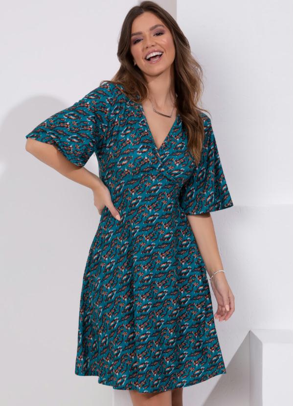 Quintess - Vestido Animal Print com Decote Transpassado