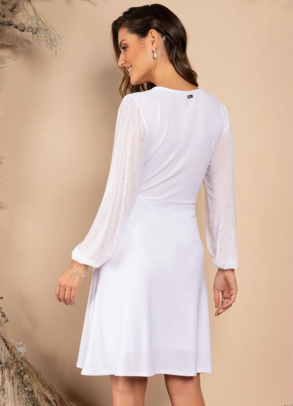 Quintess - Vestido Clássico Branco com Transparência 3