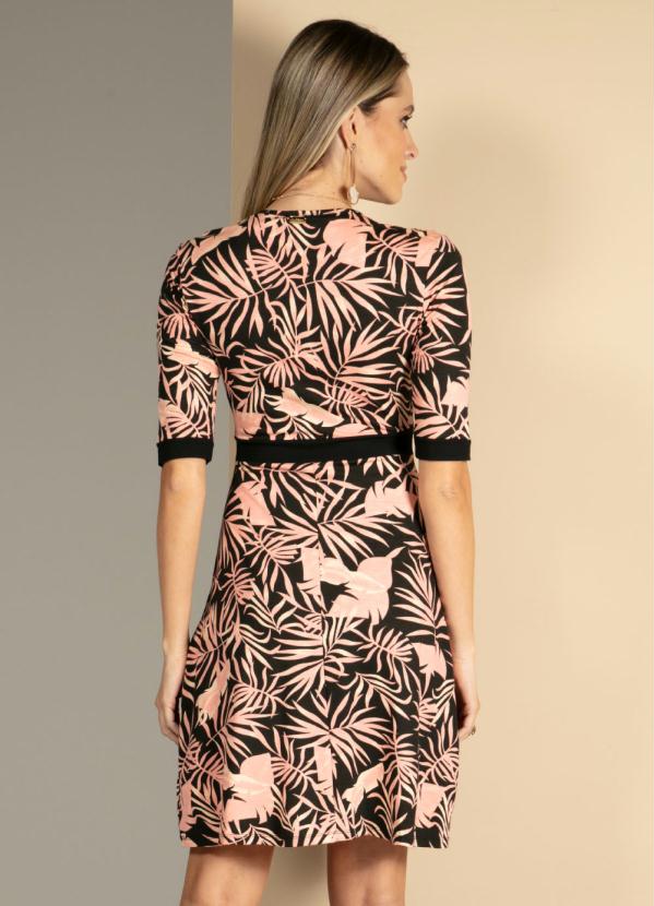 Quintess - Vestido com Decote Transpassado Folhagens Rosa 2