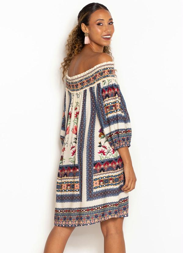 Farm - Vestido Curto de Viscose Pamela Branco 2