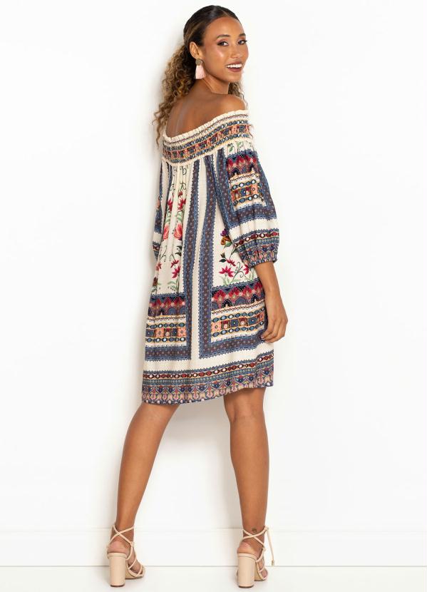 Farm - Vestido Curto de Viscose Pamela Branco 4