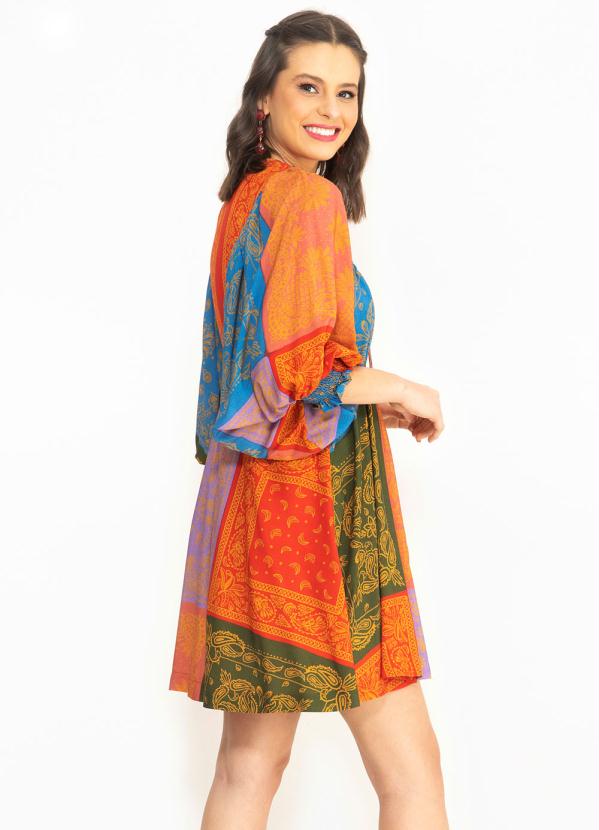 Farm - Vestido Curto de Viscose Sonho de Bandana Vermelho 2