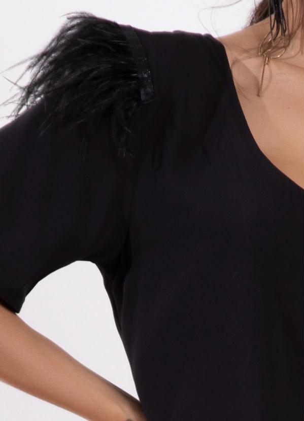 Quintess - Vestido Curto Preto com Detalhe de Plumas 5