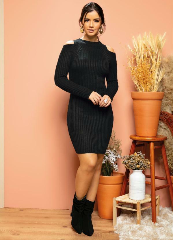 Quintess - Vestido em Tricô Preto com Ombros Vazados 3