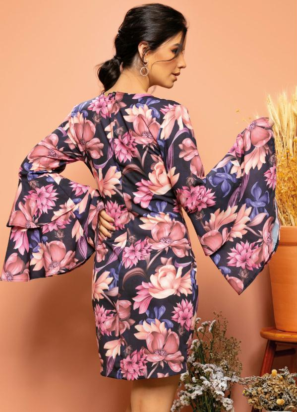 Quintess - Vestido Floral Preto Tubinho com Mangas Amplas 2