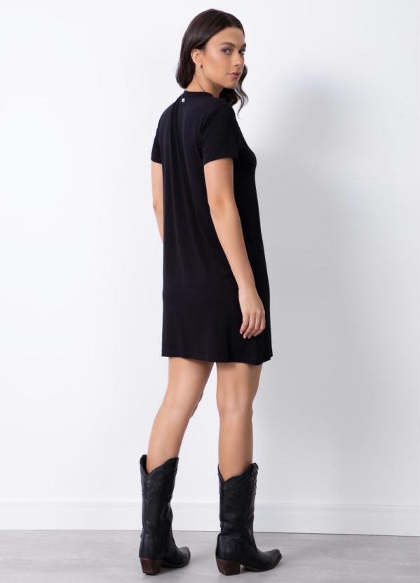 Quintess - Vestido Preto com Colar de Franja Removível 6