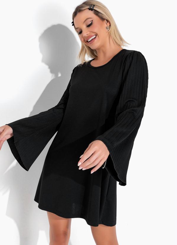 Moda Pop - Vestido Preto com Mangas Plisadas 3