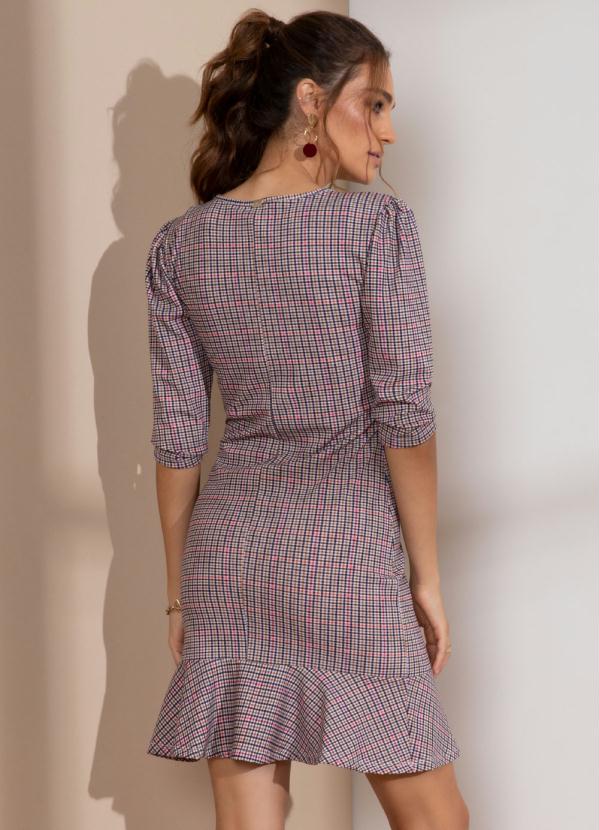 Quintess - Vestido Xadrez com Babado na Barra 2