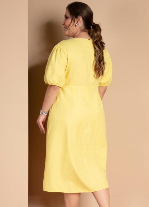 Quintess - Vestido Amarelo com Abertura no Decote e Botões 6