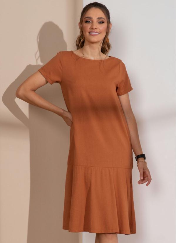 Quintess - Vestido Ferrugem Decote Canoa e Mangas Curtas